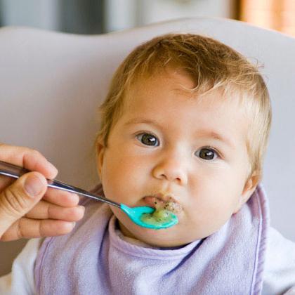 çocuğu bir yıldan sonra beslemekten daha