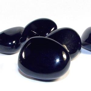 obsidien taşlar