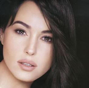 Monica Bellucci. Ünlü aktris ve modelin boyu ve ağırlığı. biyografi