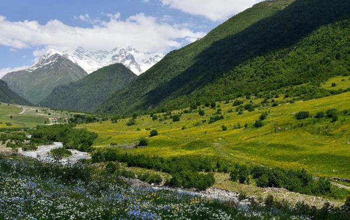 Digorskoe Gorge, Osetya: açıklamalar, manzaralar, ilginç bilgiler