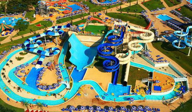 Aquapark (Kabardinka) "Hellas" ve diğer kurumlar. Karşılaştırmalı özellikler ve incelemeler