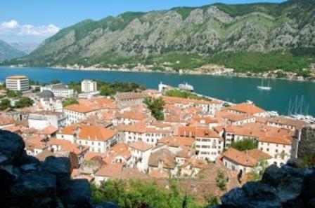 Montenegro. Petrovac. Konuk değerlendirmeleri ve tatil köyü açıklaması