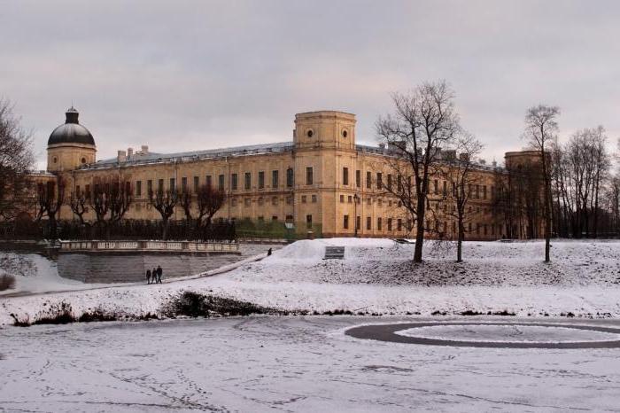 Gatchina - mutlaka ziyaret edilmesi gereken bir müze rezervi!