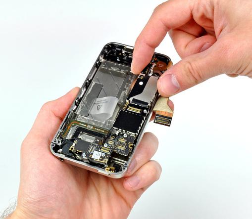 Yedek hoparlör iPhone 4: kendi kendine onarım